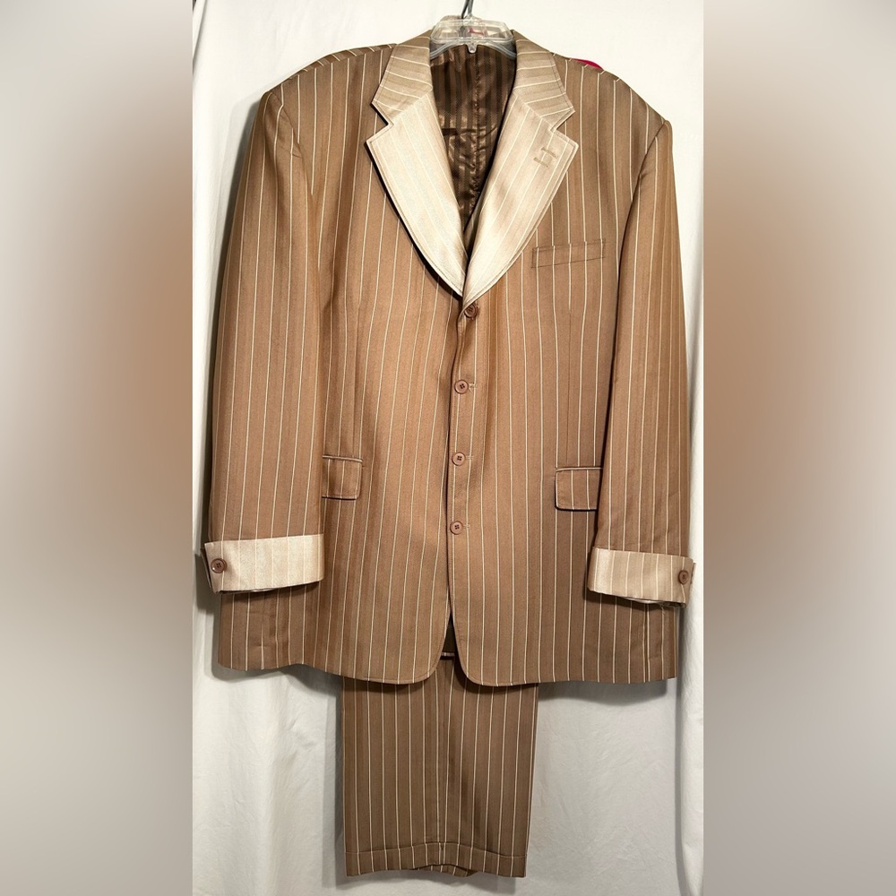 MENS 52R MILANO MODA PANTS 45 X 28 3 PIECE TAN W/WHITE PINSTRIPE SUIT